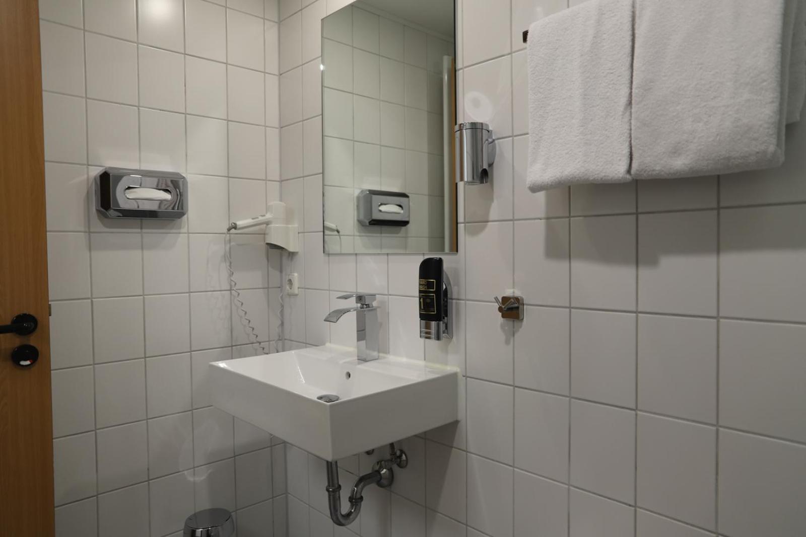 Hotel Am Suedtor Backnang Exterior foto